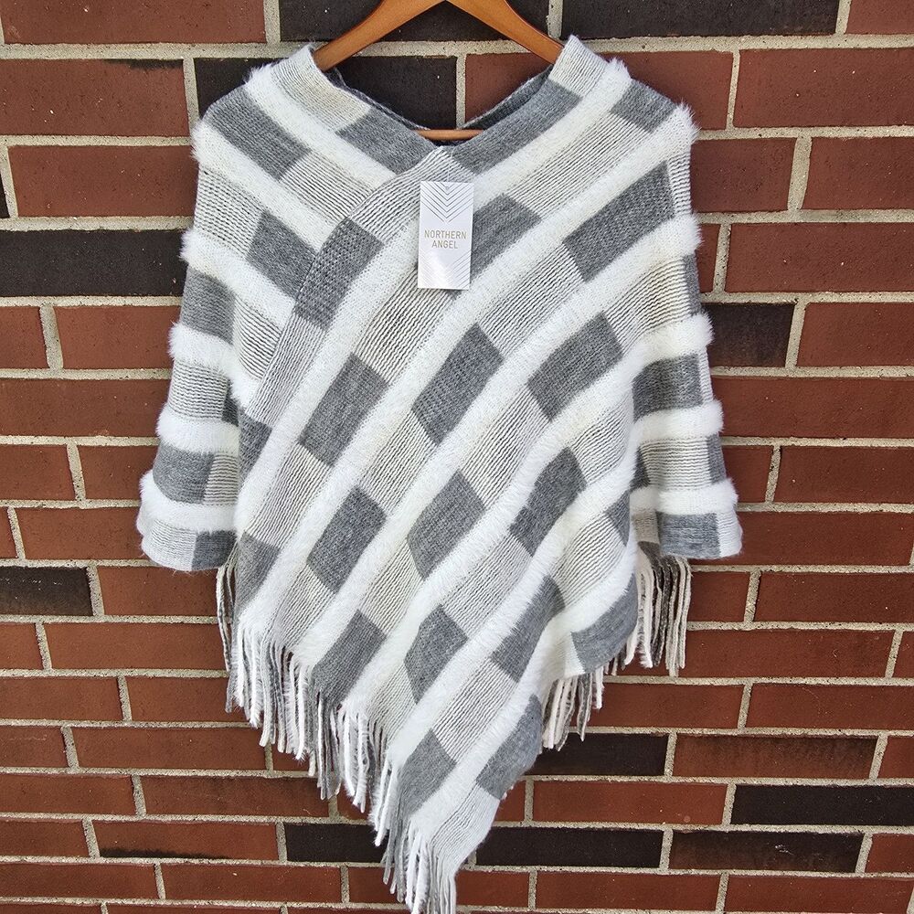 Northern Angel Poncho Sweater Fringe Boho S/M  Ivory Cream Gray Plaid Pattern